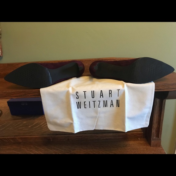 Stuart Weitzman Bordeaux Suede Booties Size 9N and NWT - Picture 8 of 10